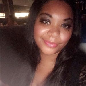 Meet your Posher, Conya